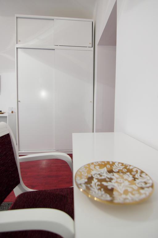 White Apartment Belgrado Esterno foto