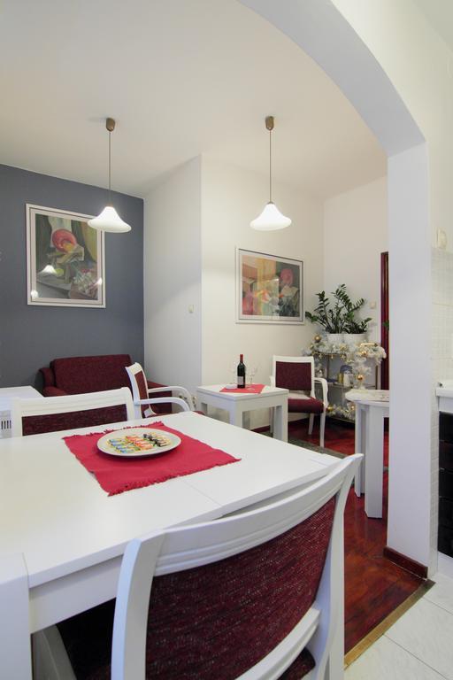 White Apartment Belgrado Esterno foto